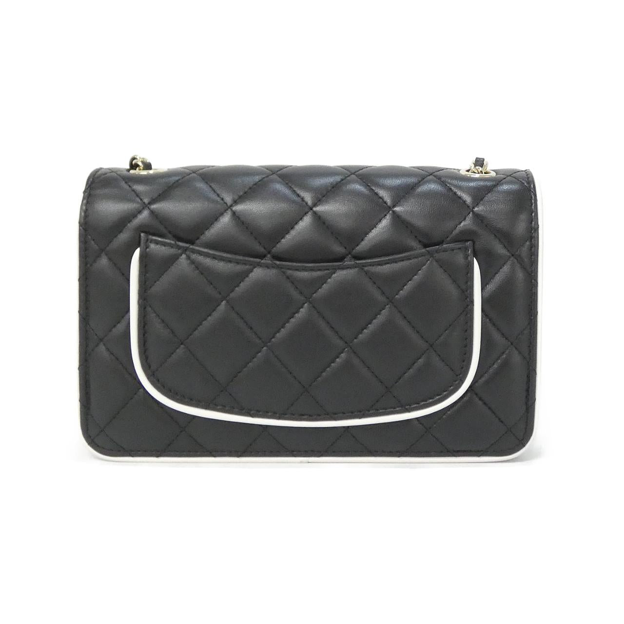 シャネル AS4511 ラムスキン チェーン ウォレット