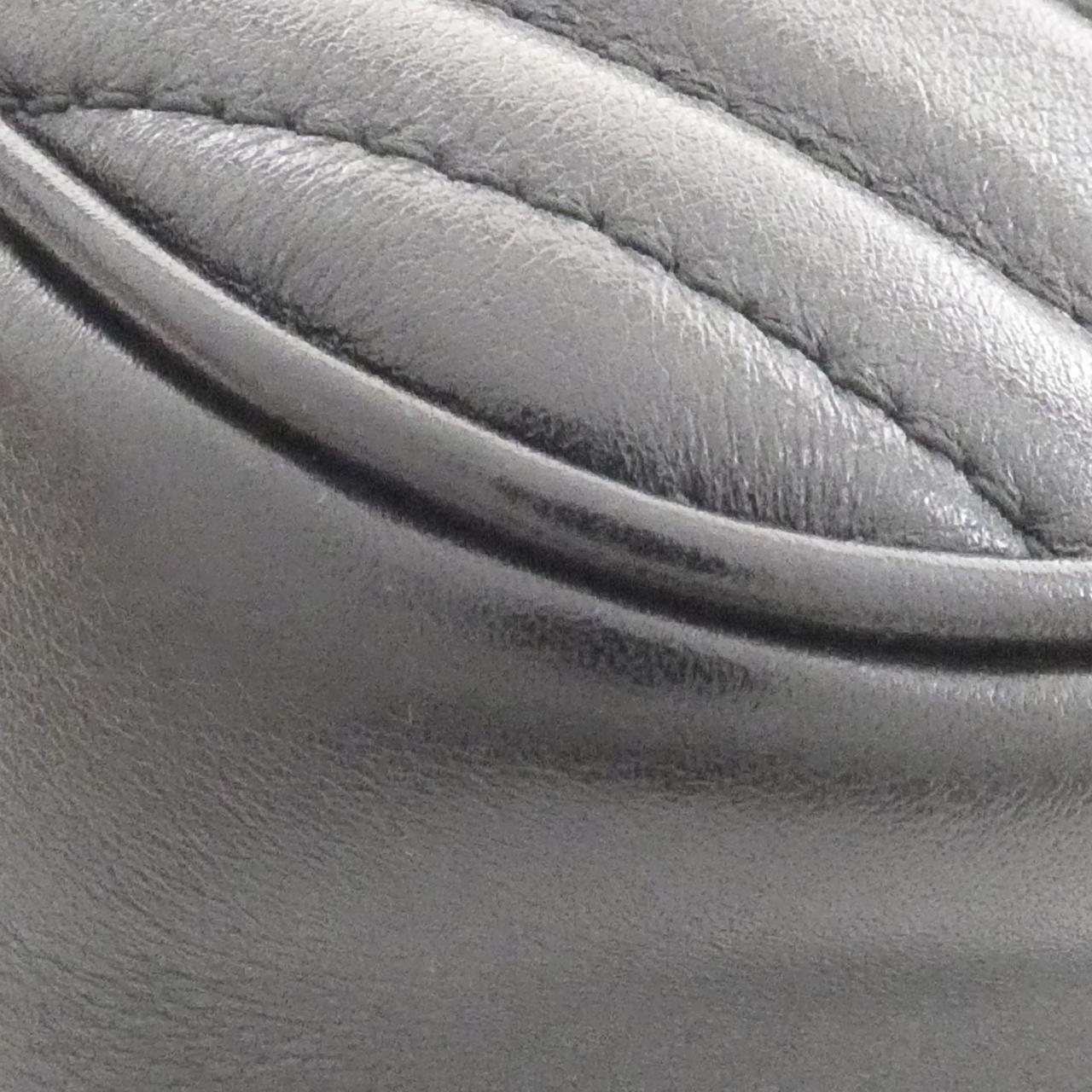 グッチ GG マーモント ショルダーバッグ