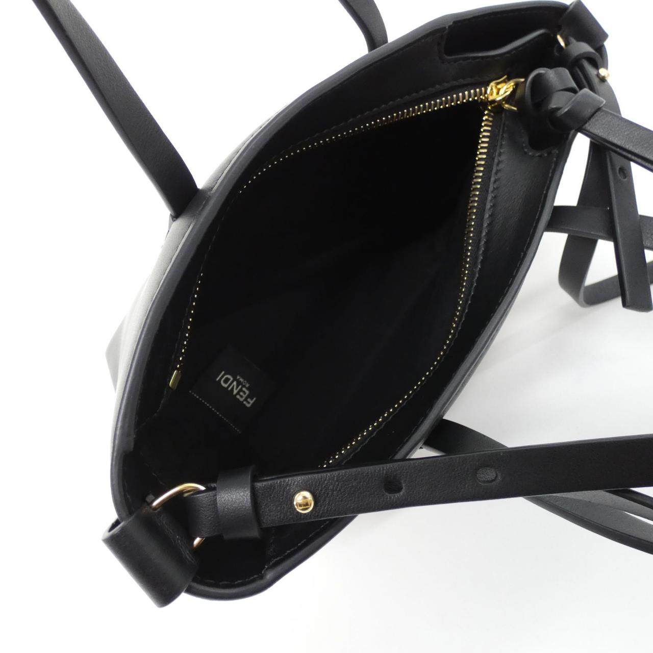 フェンディ BAG BUGS ロール ミニ カーフ ショルダーバッグ