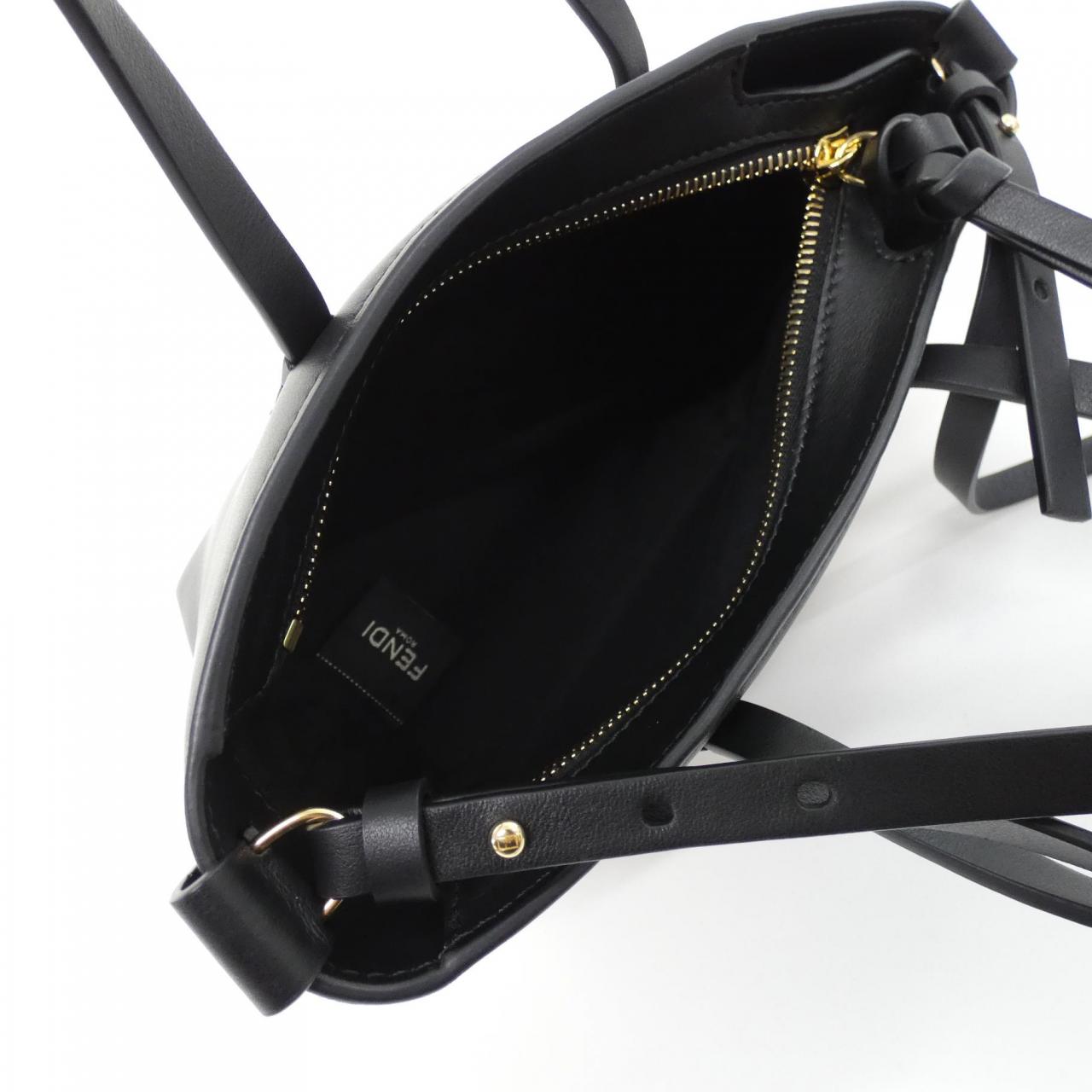 フェンディ BAG BUGS ロール ミニ カーフ ショルダーバッグ