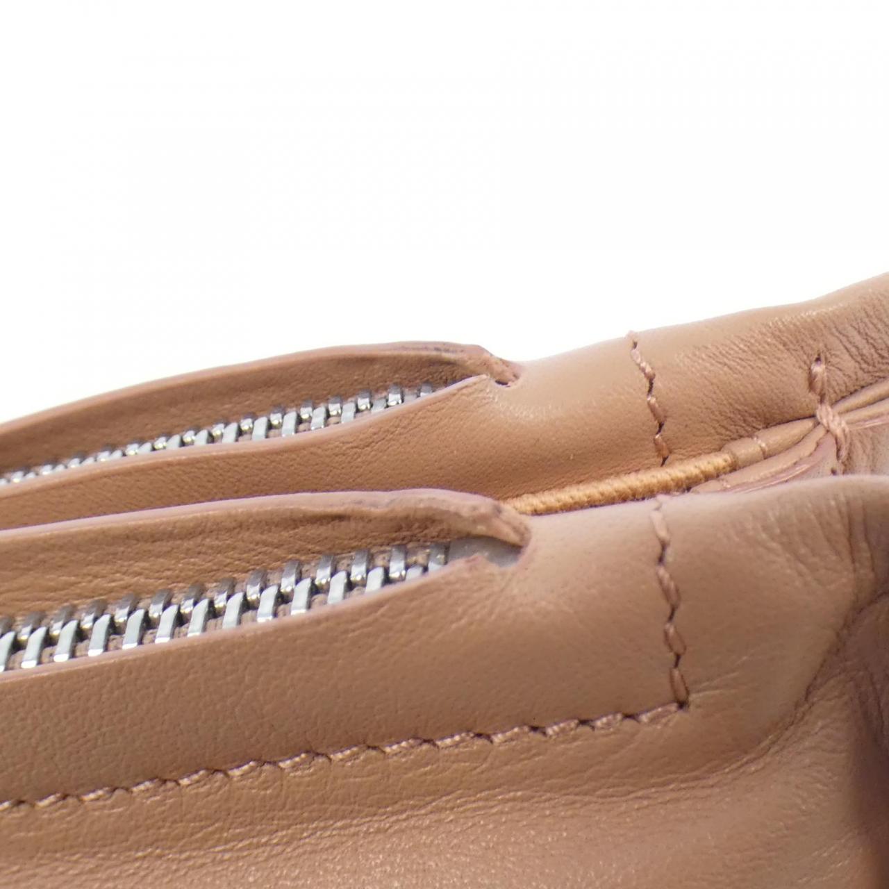 サルヴァトーレ フェラガモ カーフ バッグ