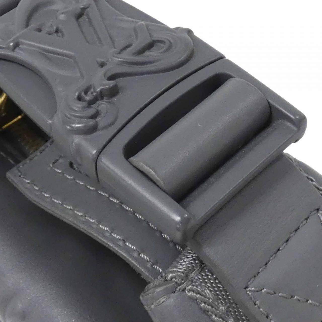 ルイヴィトン LVオーナメント クルーザー メッセンジャー カーフ ショルダーバッグ