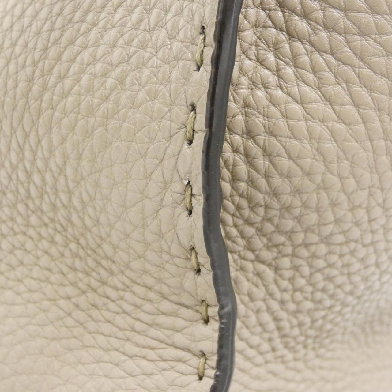 フェンディ SELLERIA カーフ バッグ