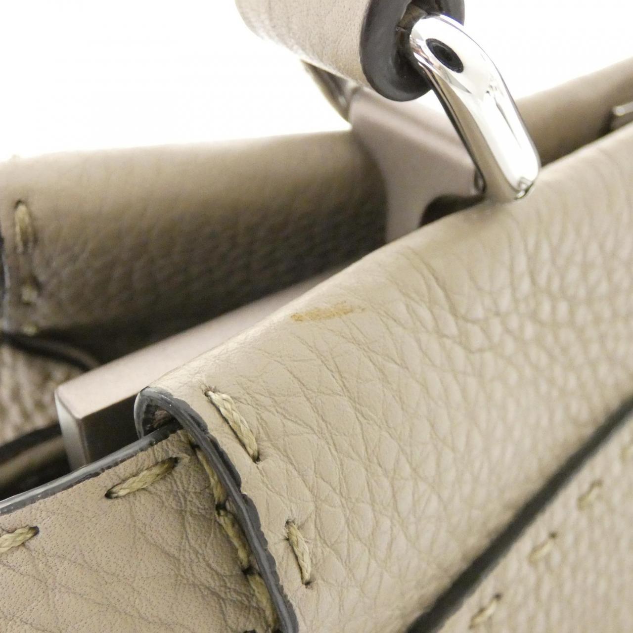 フェンディ SELLERIA カーフ バッグ