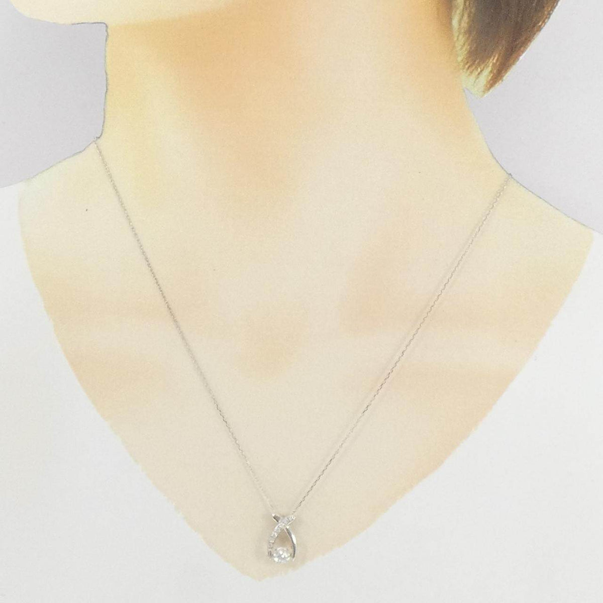 プラチナ900 K18ホワイトゴールド ダイヤモンドネックレス