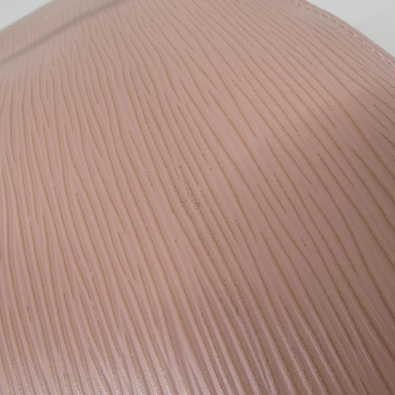 ルイヴィトン ネオノエ エピ カーフ ショルダーバッグ