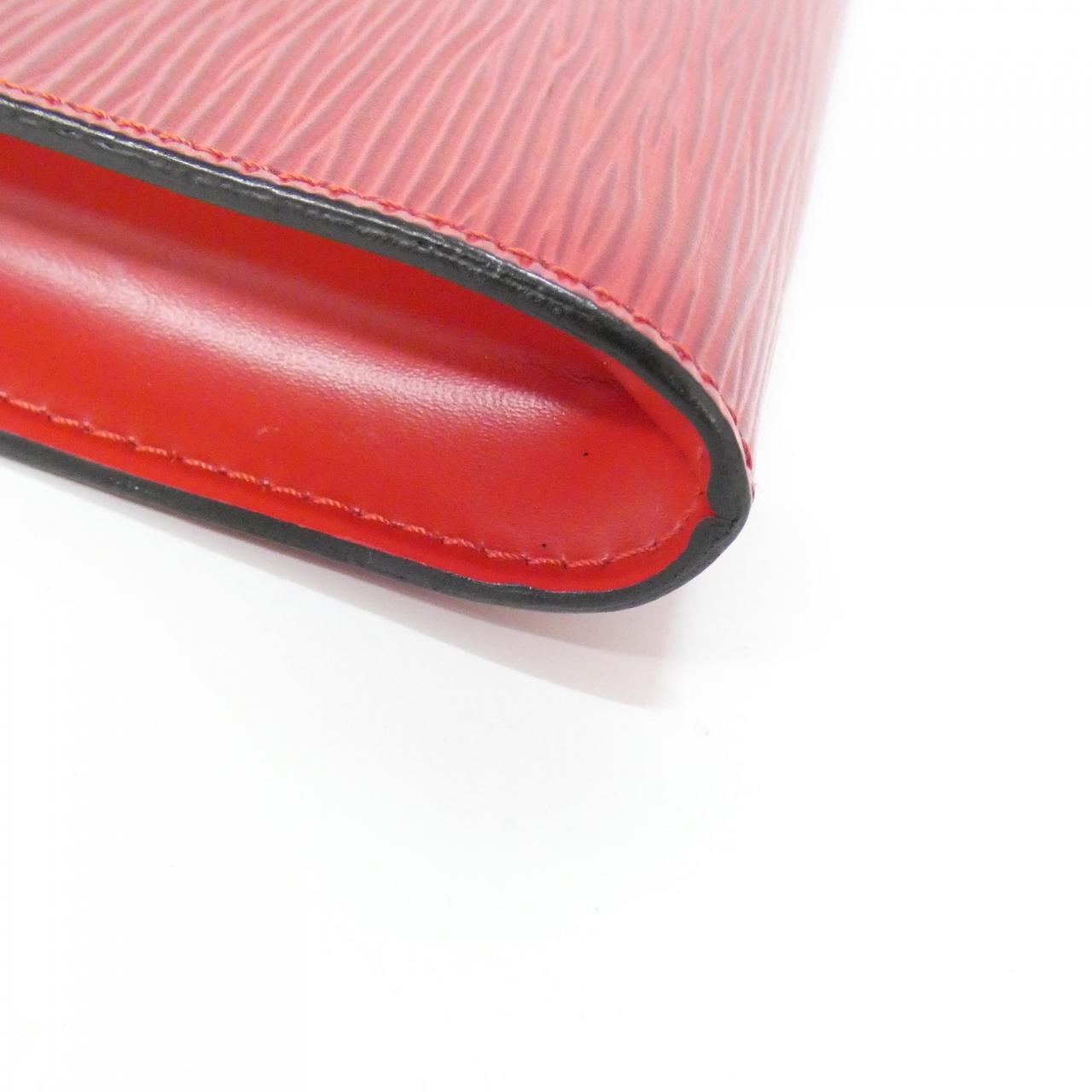 ルイヴィトン ポシェット アクセソワール エピ