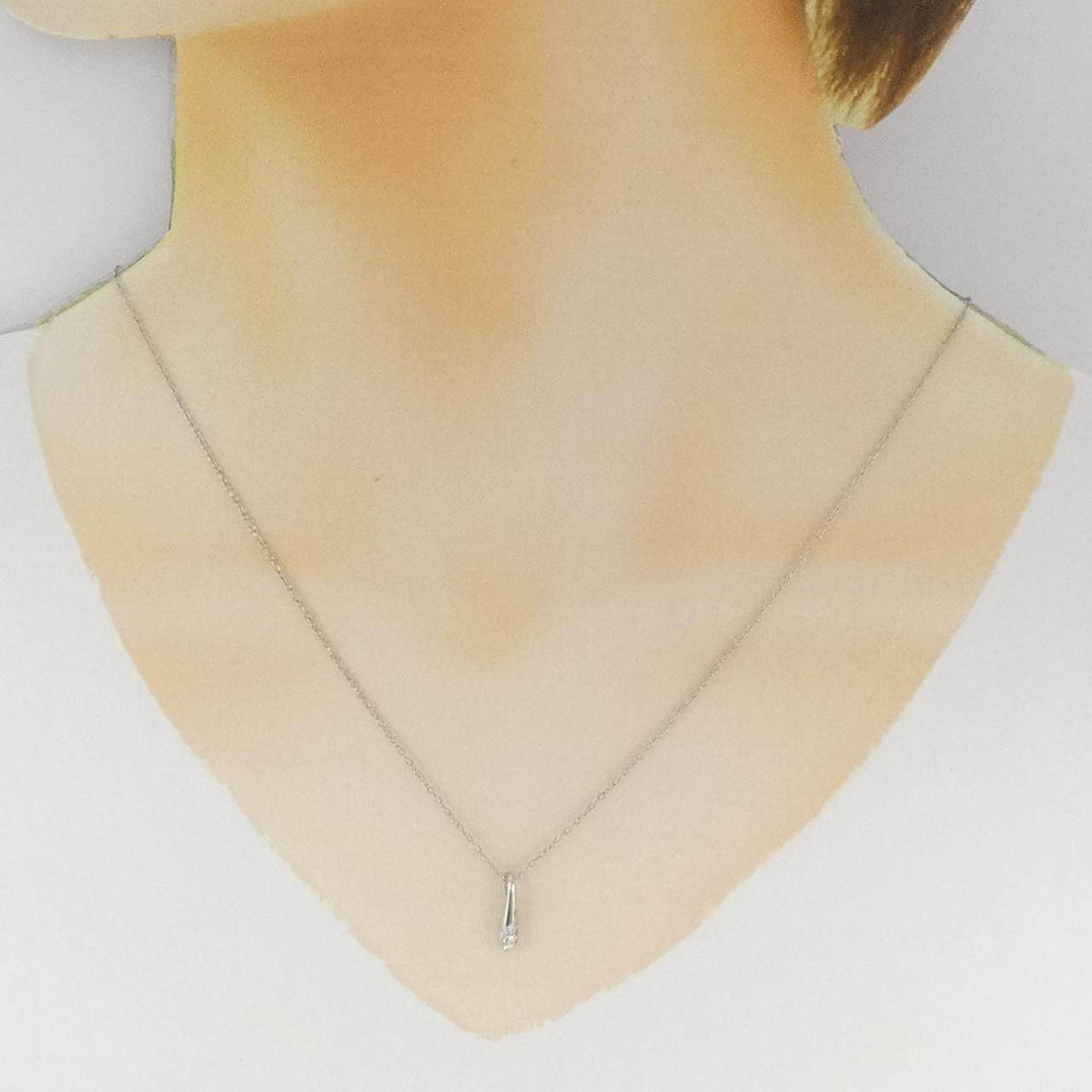 プラチナダイヤモンドネックレス