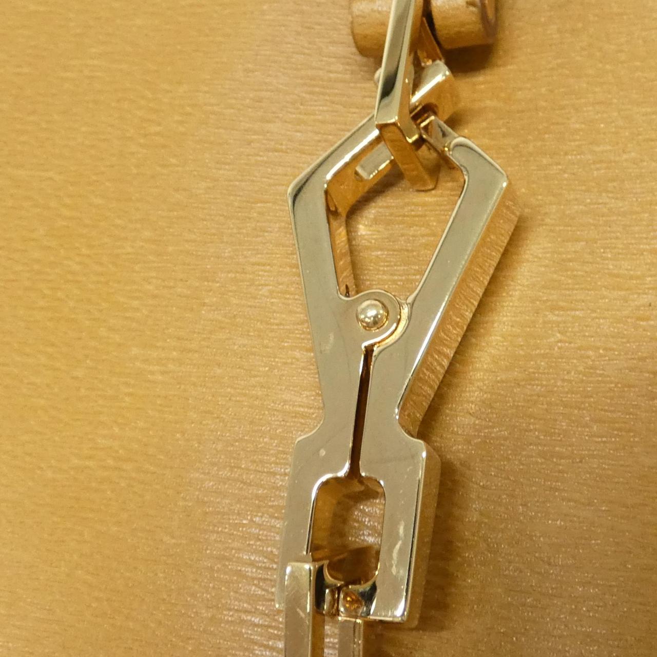 グッチ レザーショルダーバッグ