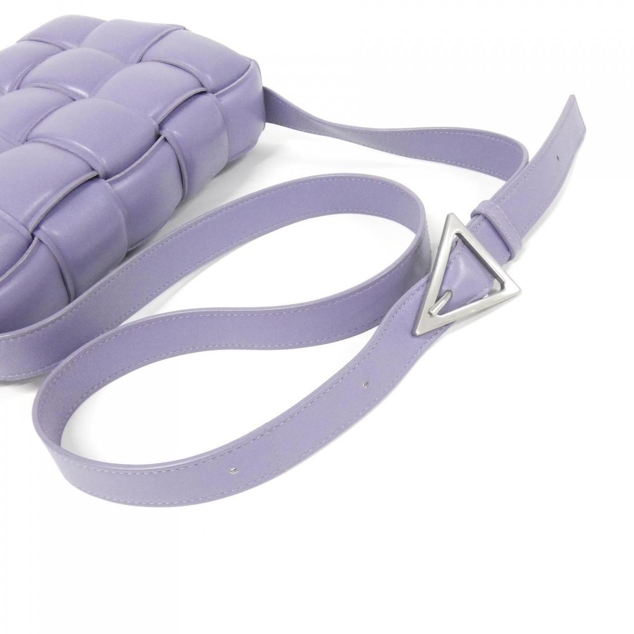 ボッテガ ヴェネタ 591970 VCQR1 ラム ショルダー バッグ