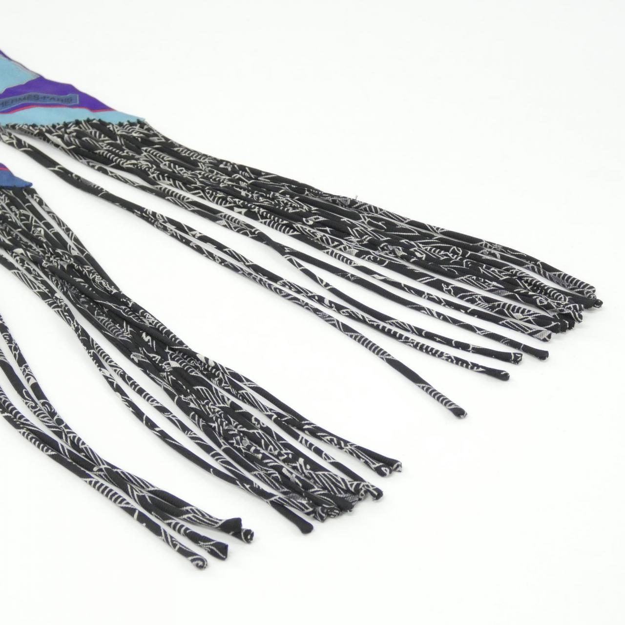 エルメス CAMAILS シルクスカーフ
