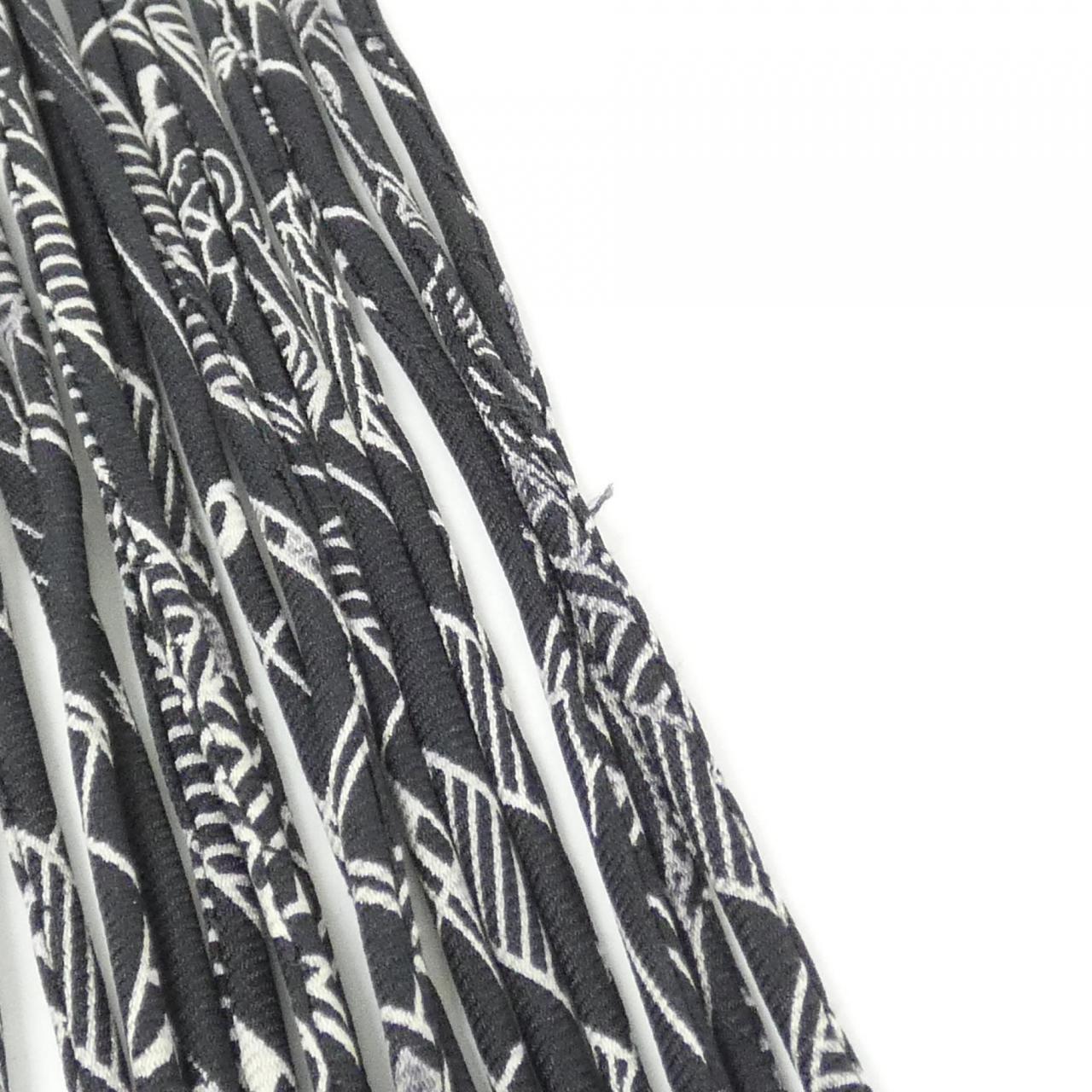 エルメス CAMAILS シルクスカーフ