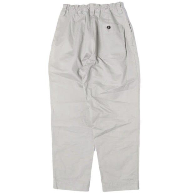 マーガレットハウエルMHL. WASHED COMPACT COTTONテーパードパンツ