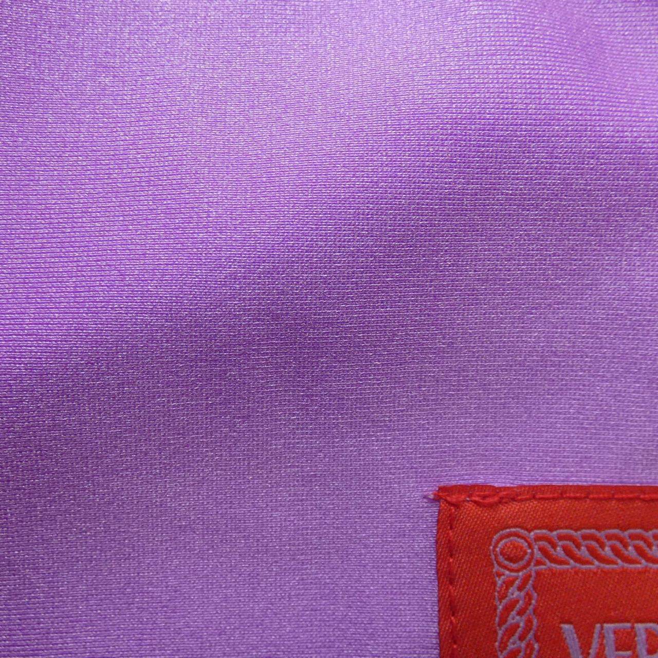ヴェルサーチェジーンズ Tシャツ