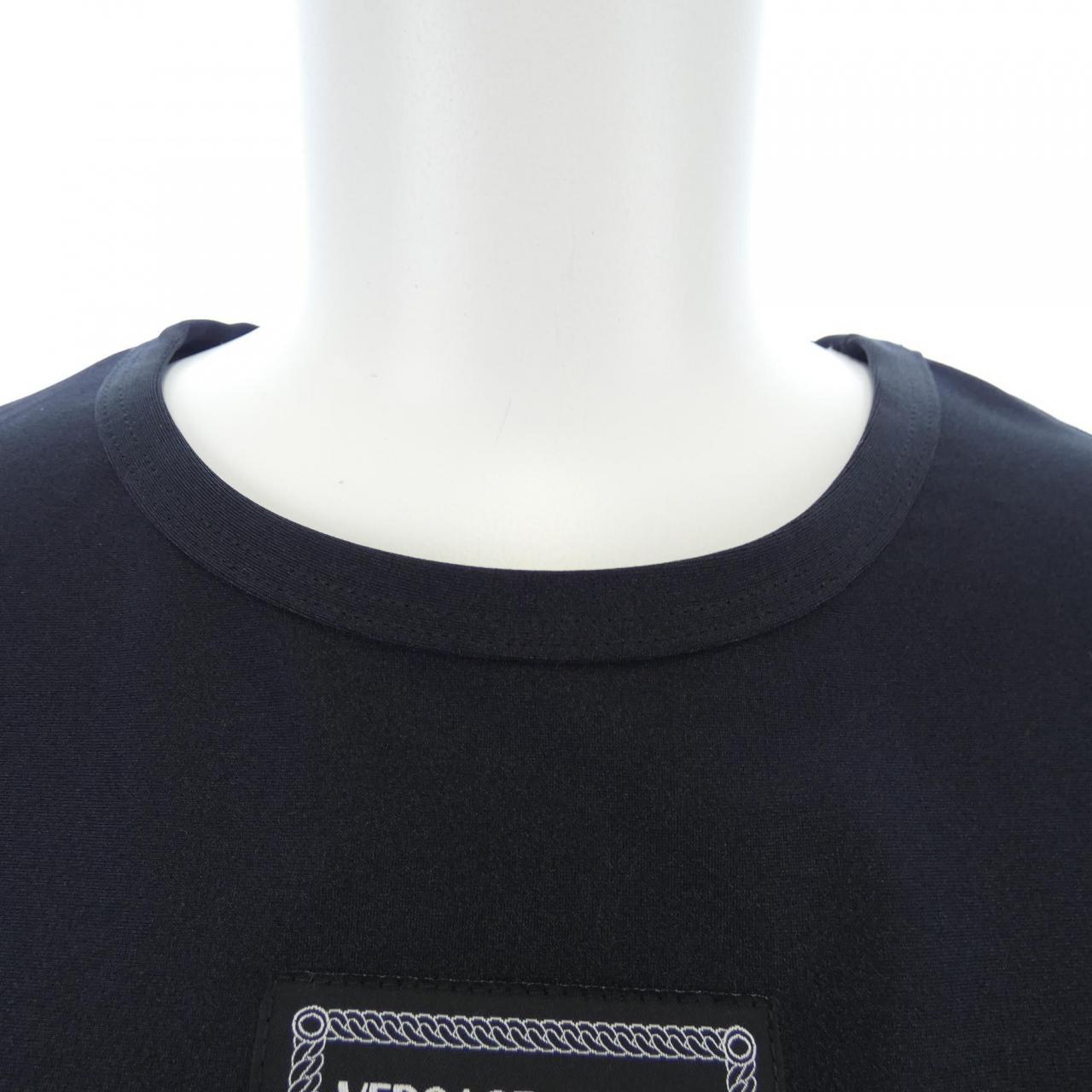 ヴェルサーチェジーンズ Tシャツ