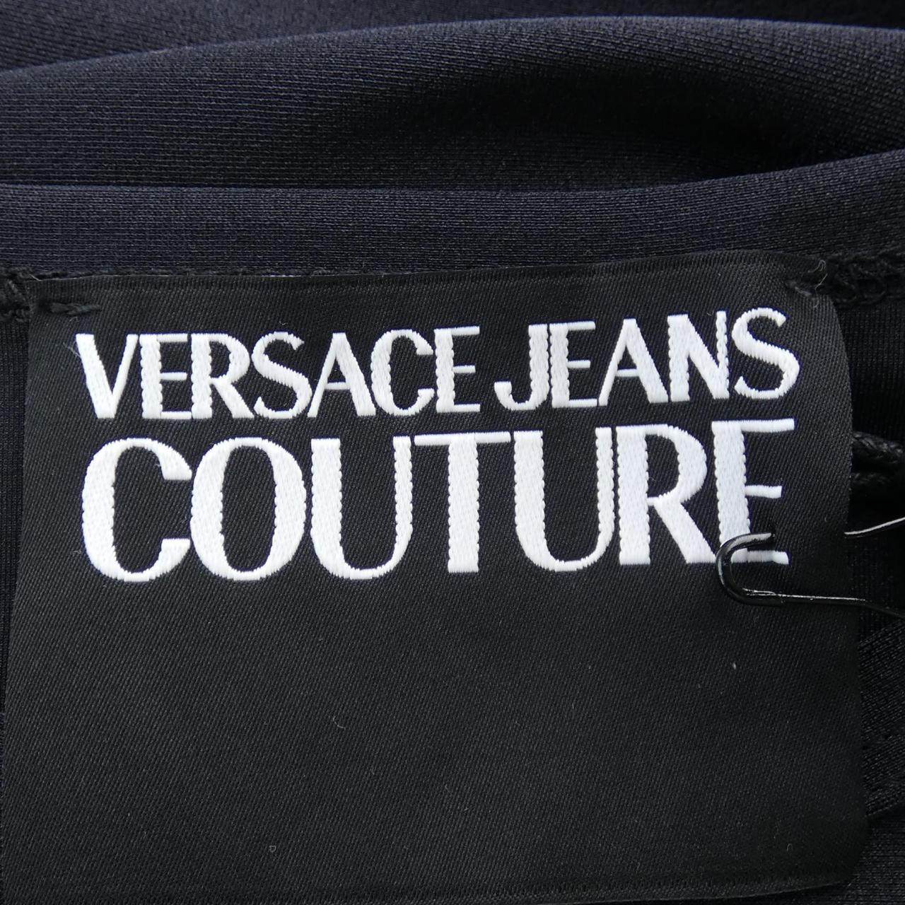 ヴェルサーチェジーンズ Tシャツ