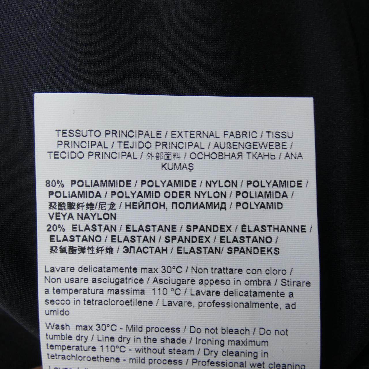 ヴェルサーチェジーンズ コットンTシャツ
