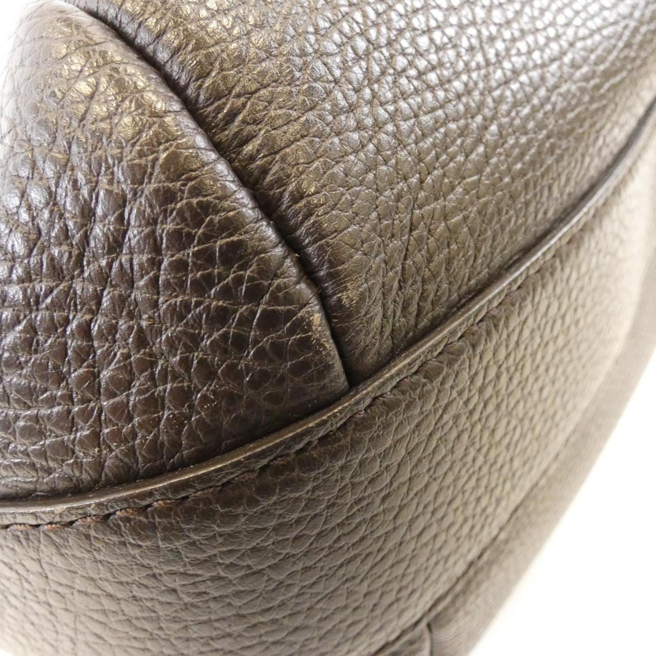 グッチ レザー バッグ