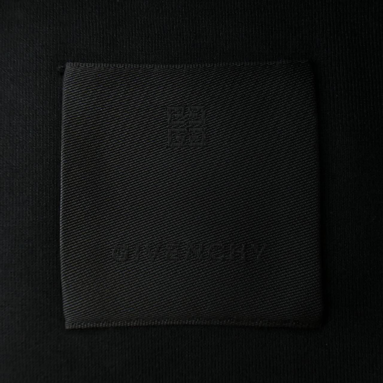 ジバンシィ Tシャツ