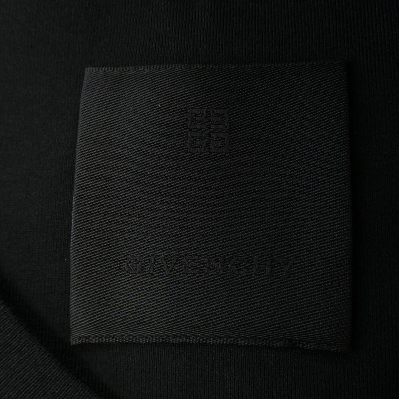 ジバンシィ Tシャツ