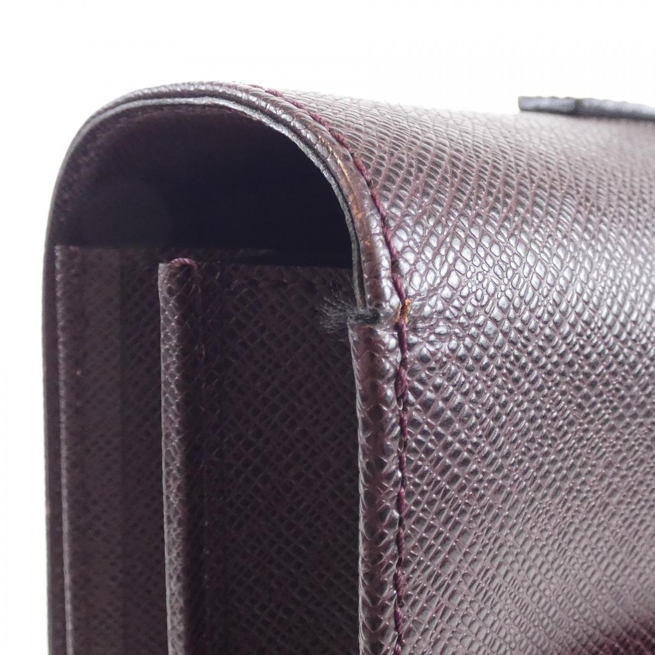 ルイ ヴィトン タイガ ブリーフケース