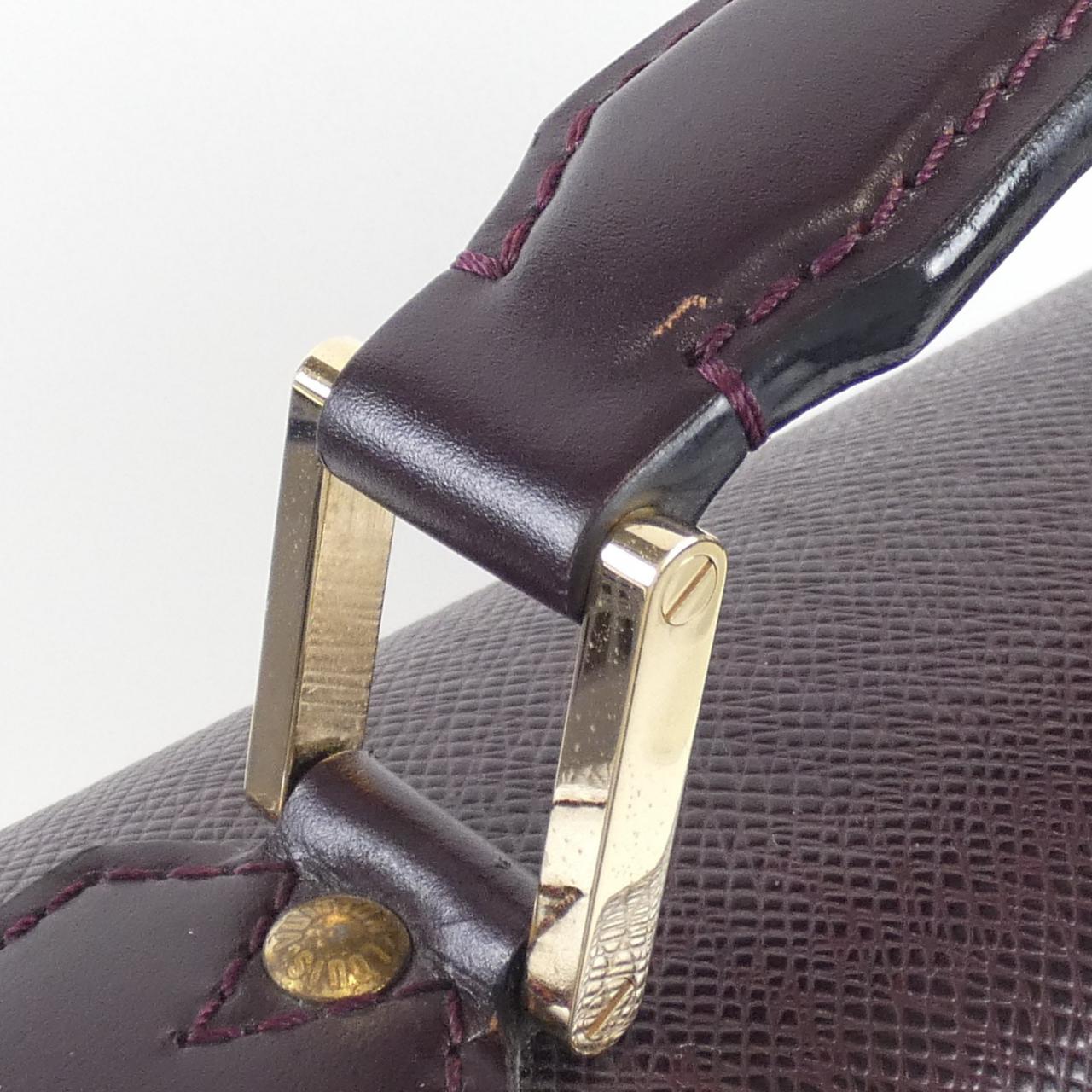 ルイ ヴィトン タイガ ブリーフケース