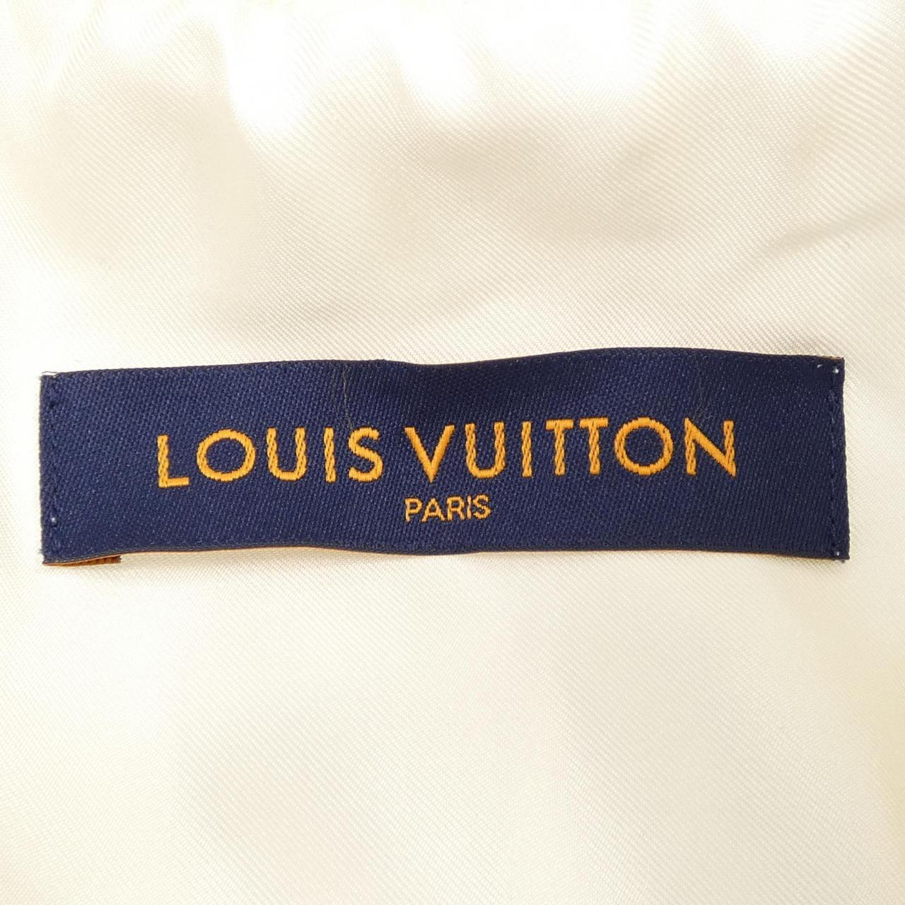 ルイヴィトン LVオーナメントパデッドVネックシルクトップス