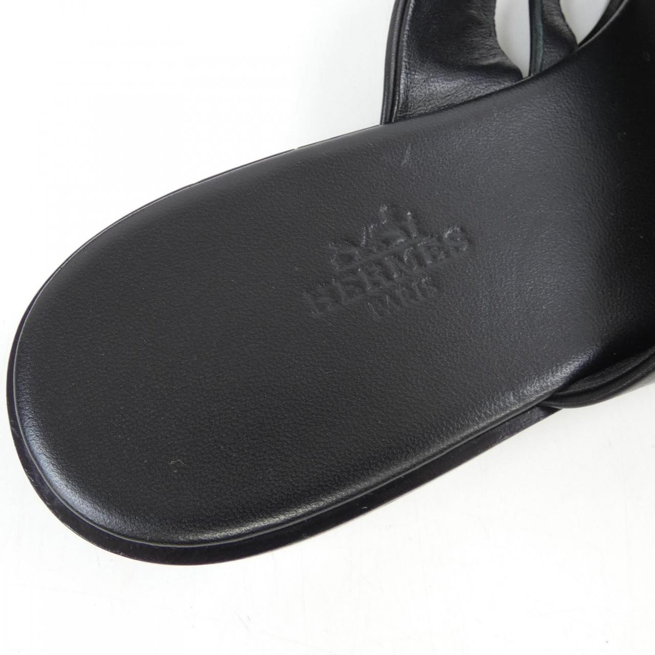 エルメス ルリバックル レザーサンダル