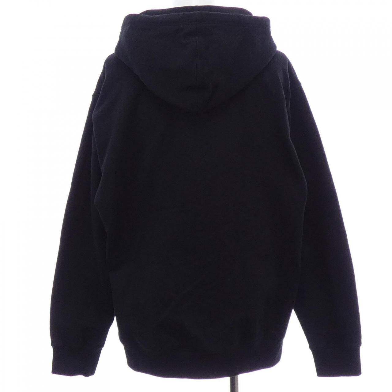 プラダ トライアングルロゴ RE-NYLON パーカー