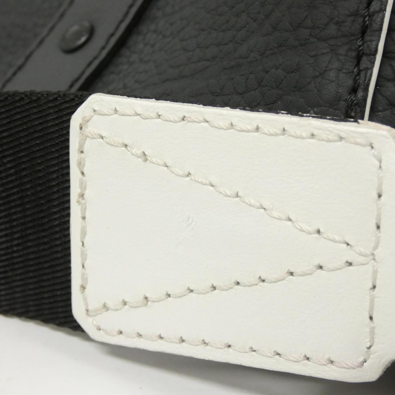 ルイヴィトン LVxFIFA シティキーポル トリヨンカーフ ショルダーバッグ 限定