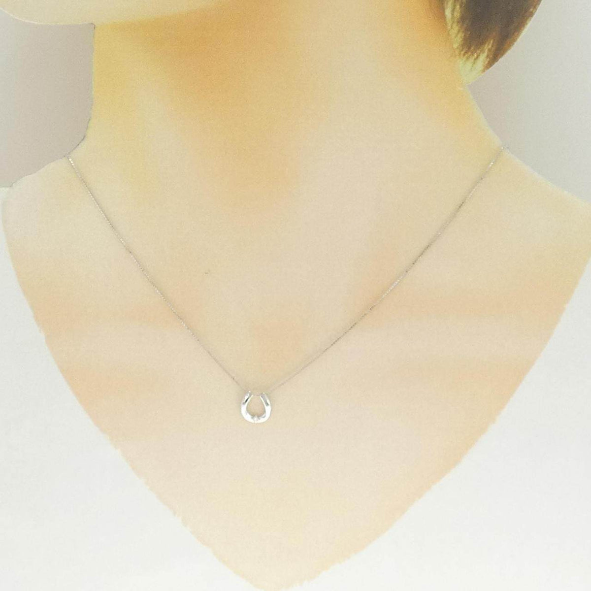 K10ホワイトゴールドダイヤモンドネックレス