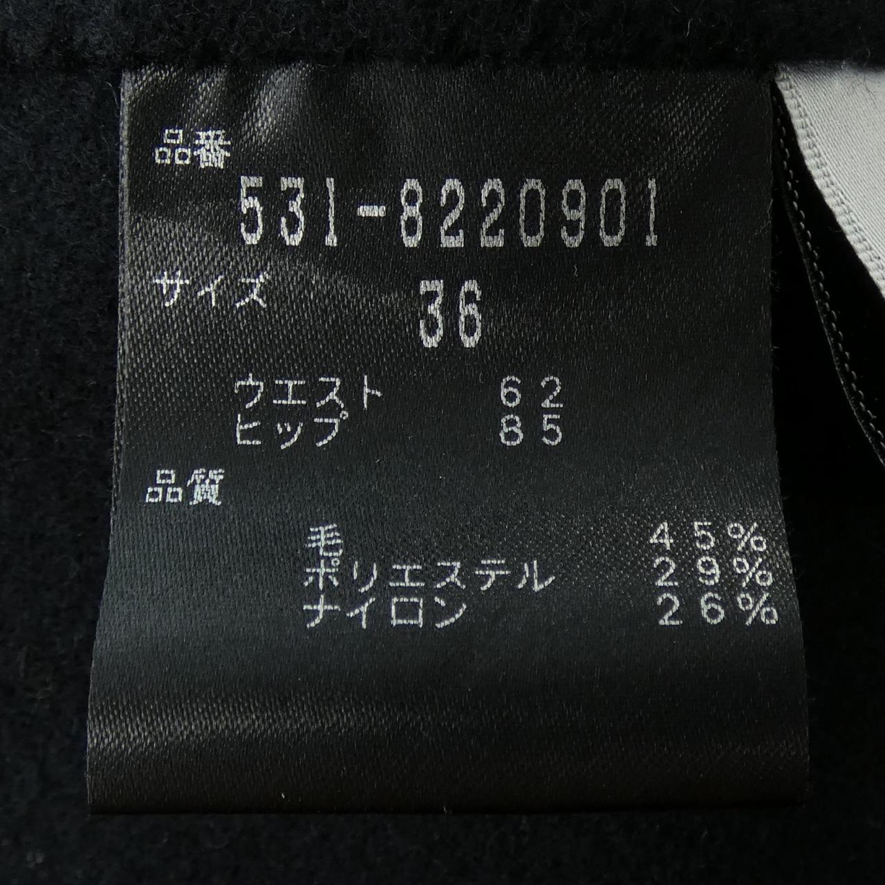 アドーア スカート