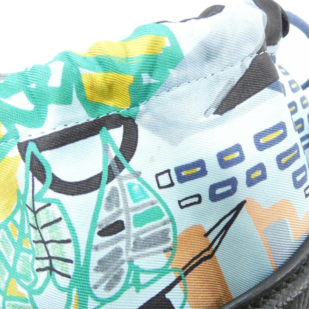 エルメス MODERNISME TROPICAL ミュザルディーヌ エプソン シルク ショルダーバッグ