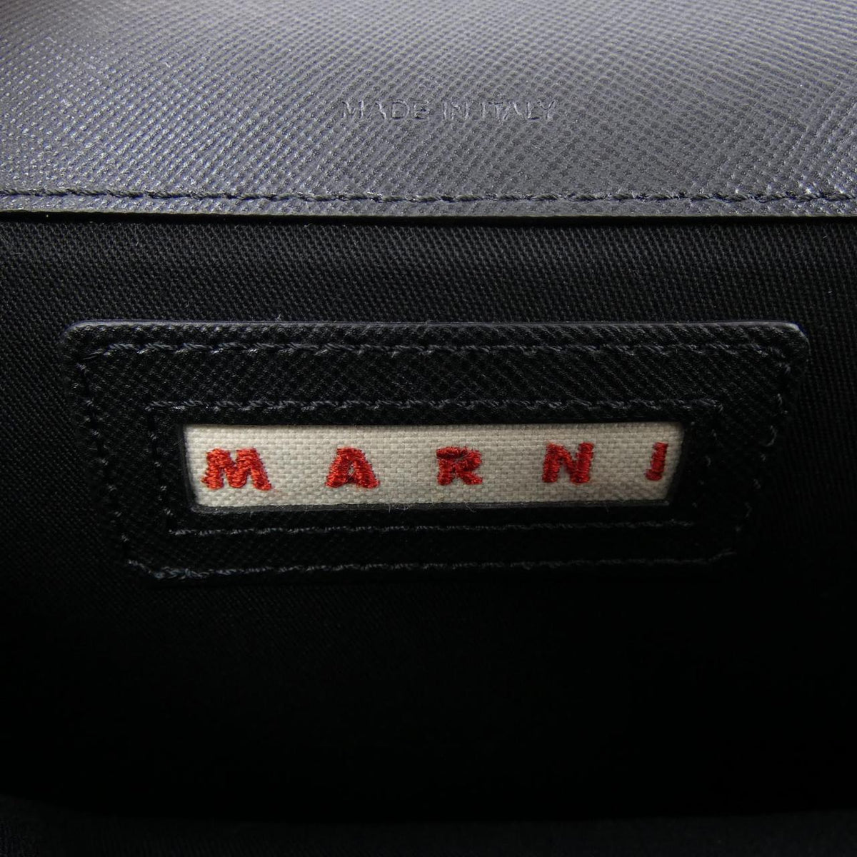 マルニ レザーショルダーバッグ