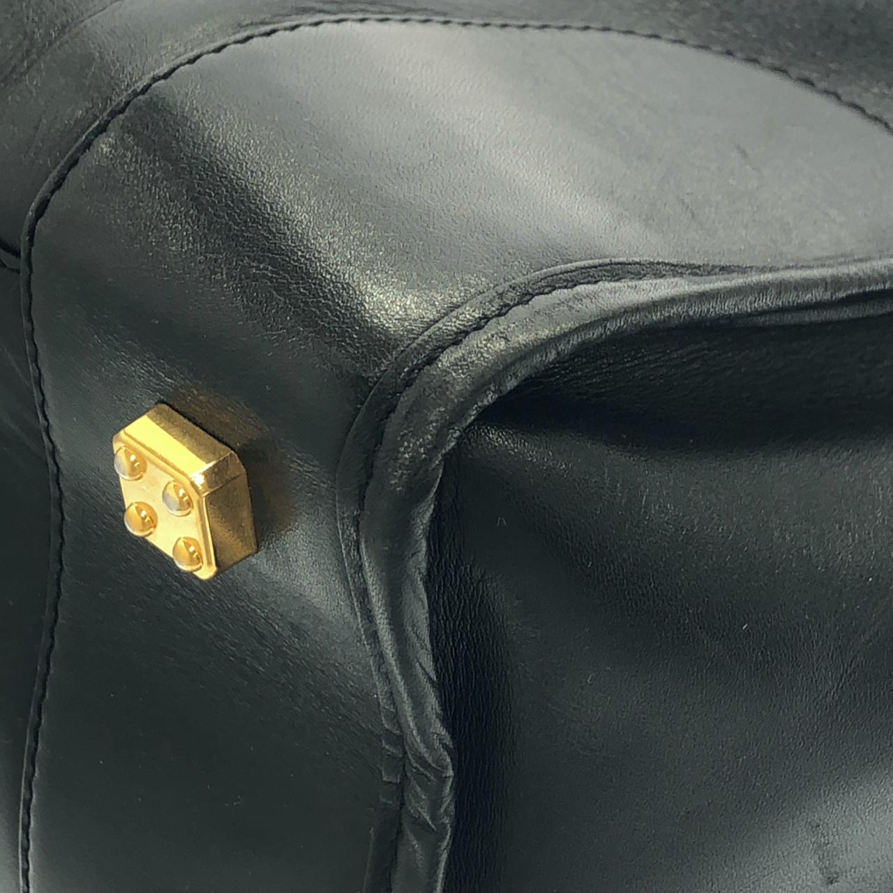 ロエベ レザー バッグ