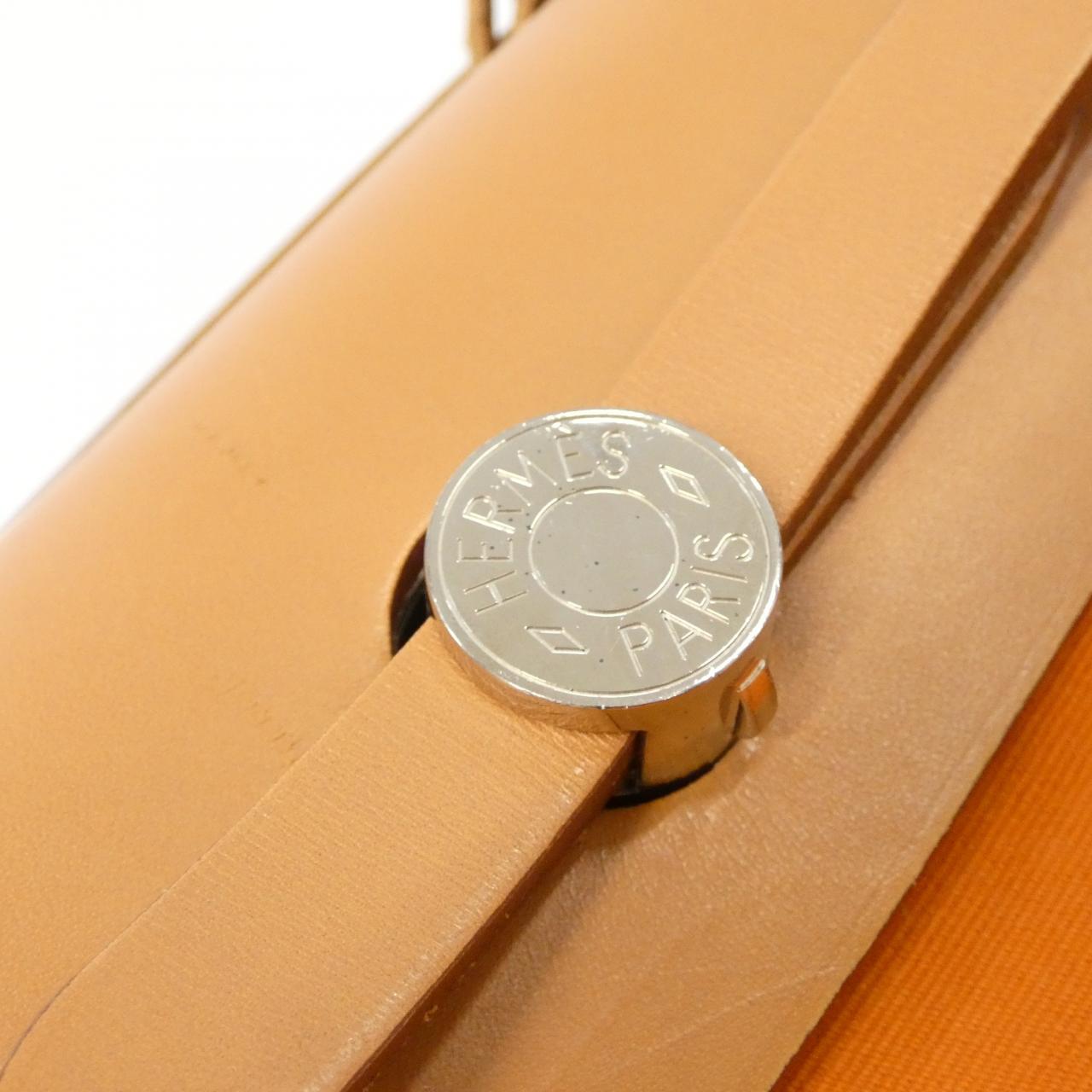 エルメス エールバッグジップ PM トワルオフィシエ ヴァッシュハンター バッグ