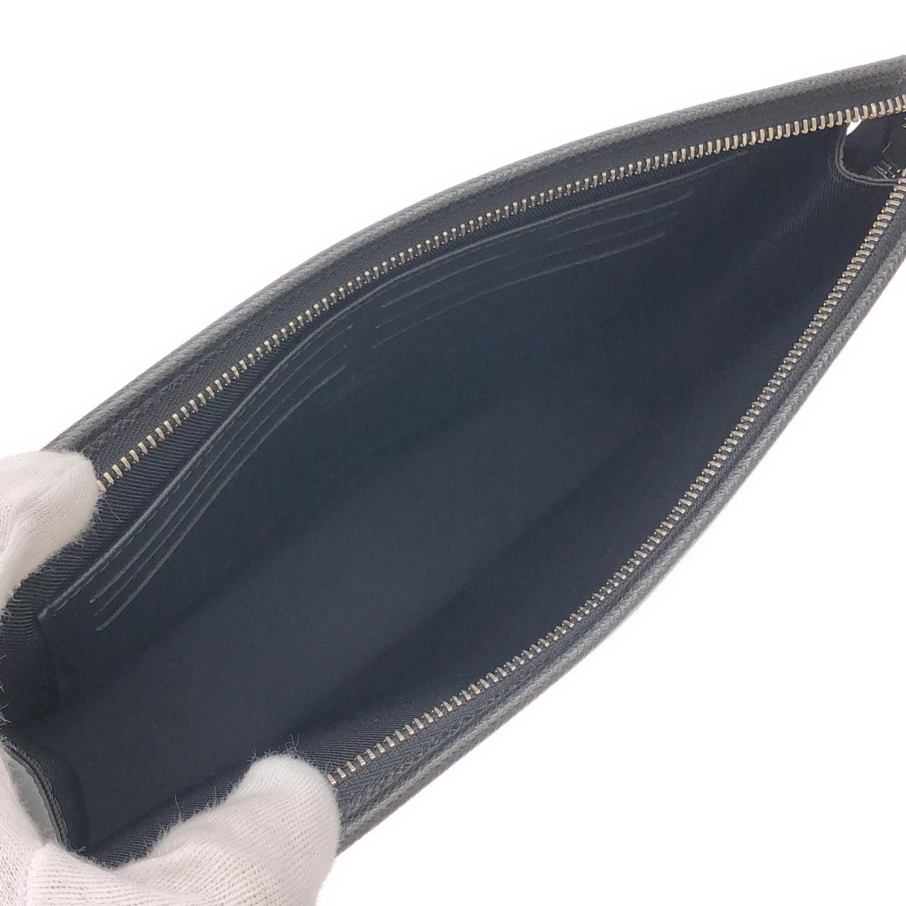 ルイヴィトン タイガ レザー クラッチバッグ