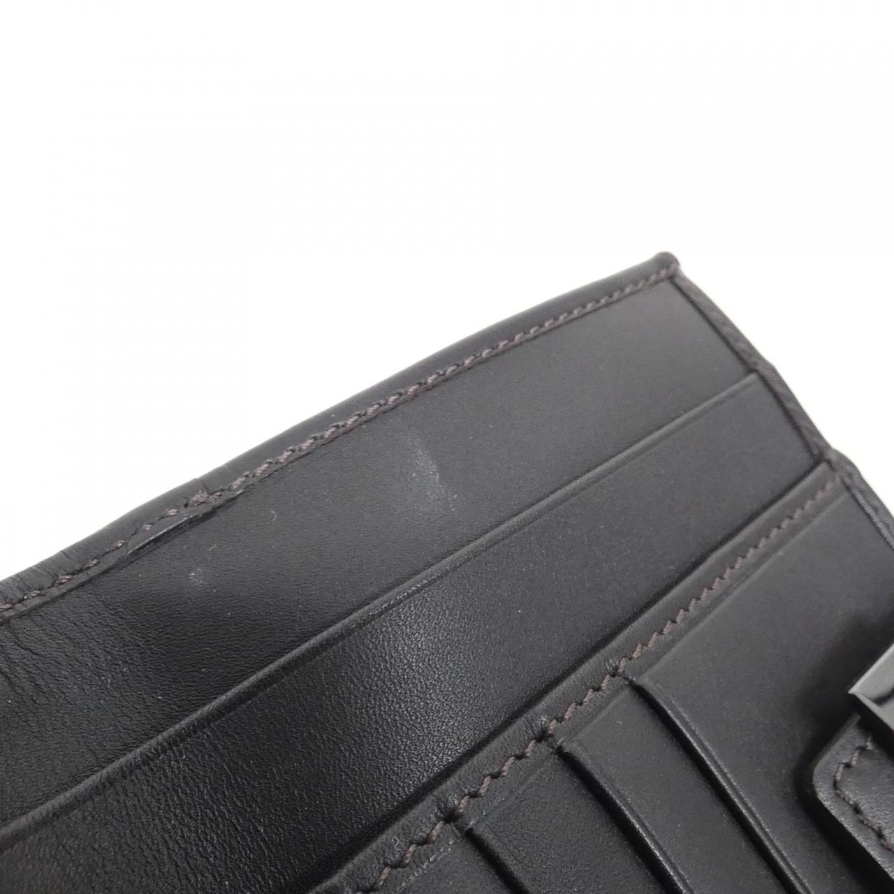 フェンディ キャンバス レザー 財布