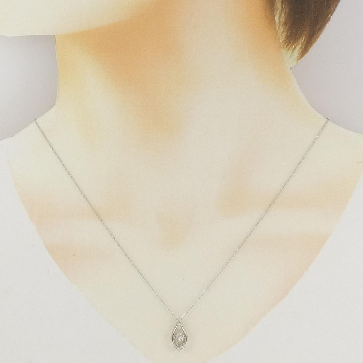 プラチナダイヤモンドネックレス