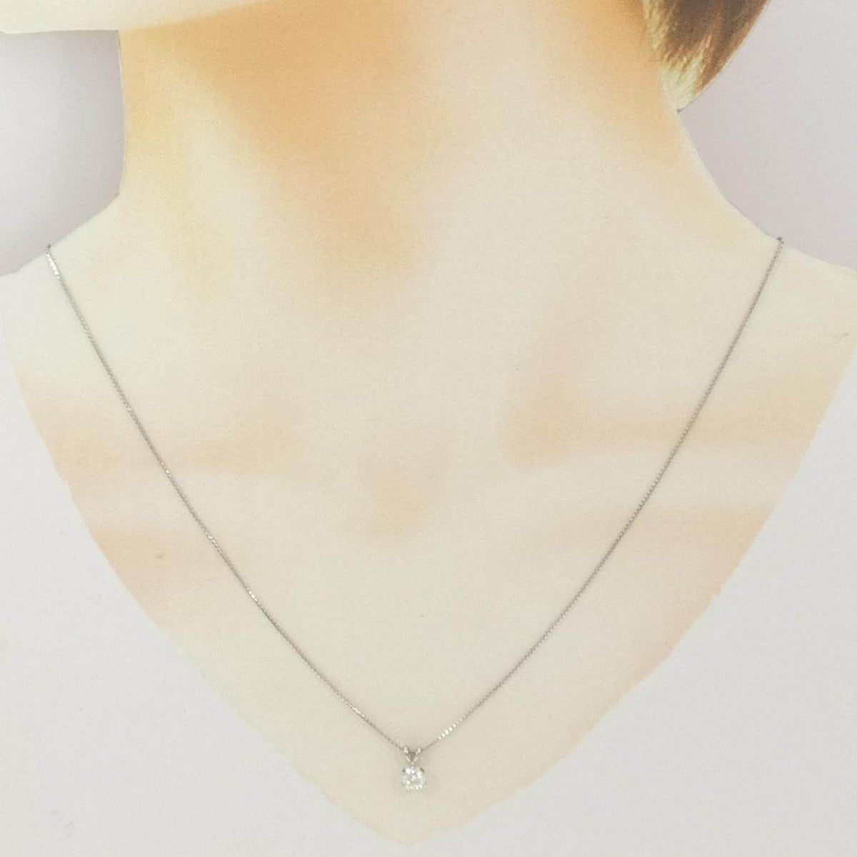 プラチナダイヤモンドネックレス