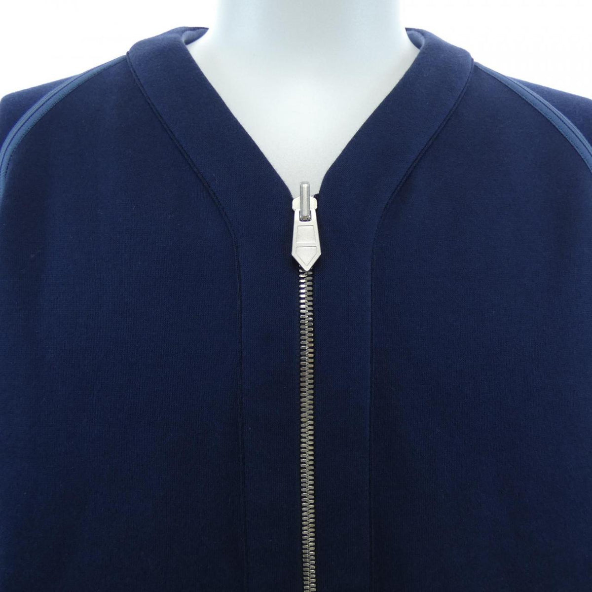 エルメス ナイロンブルゾン