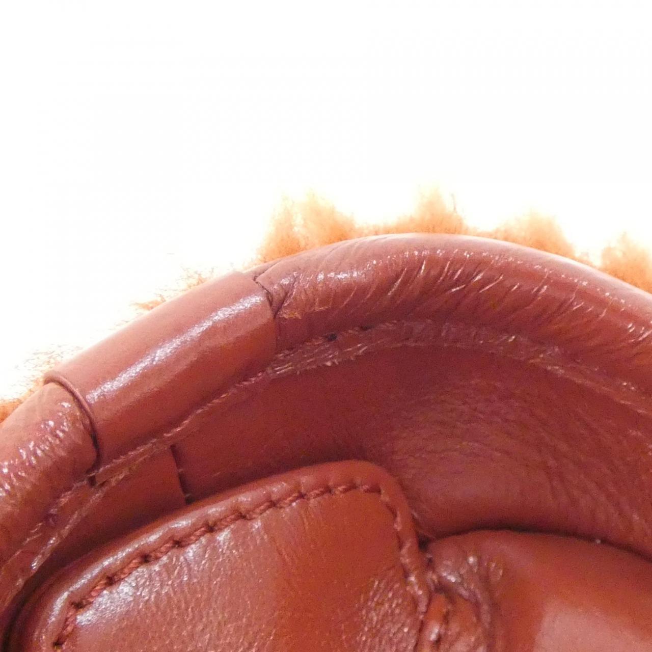 シャネル ガブリエル シアリングシープ カーフ ショルダーバッグ