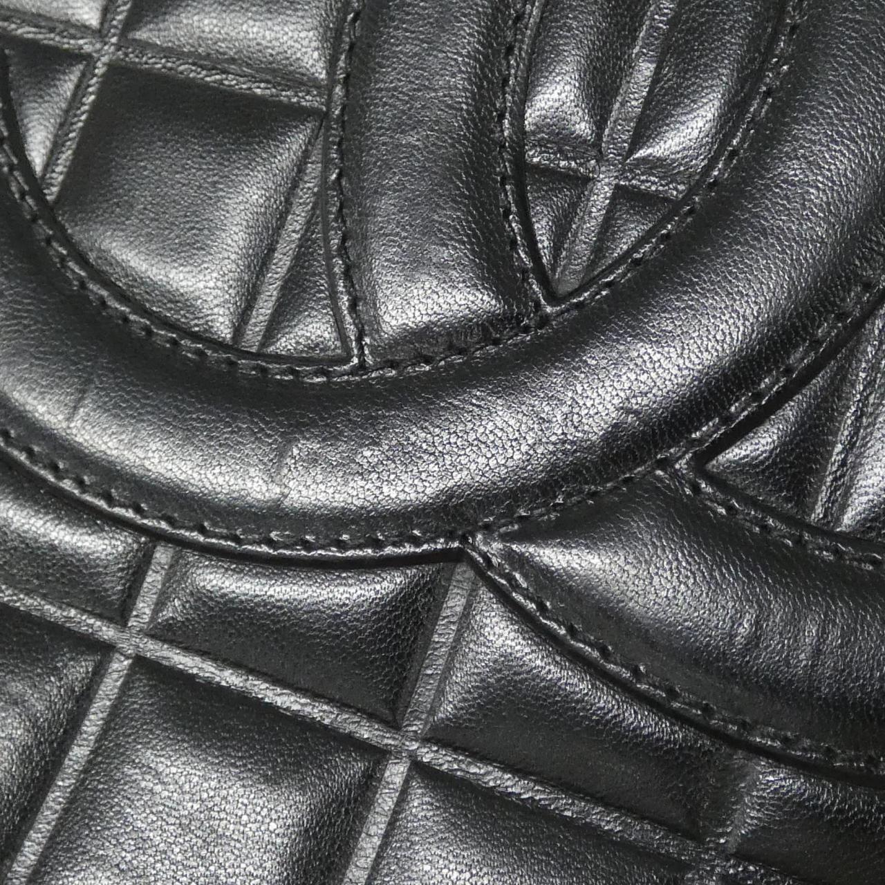 シャネル ラムスキン ショルダーバッグ