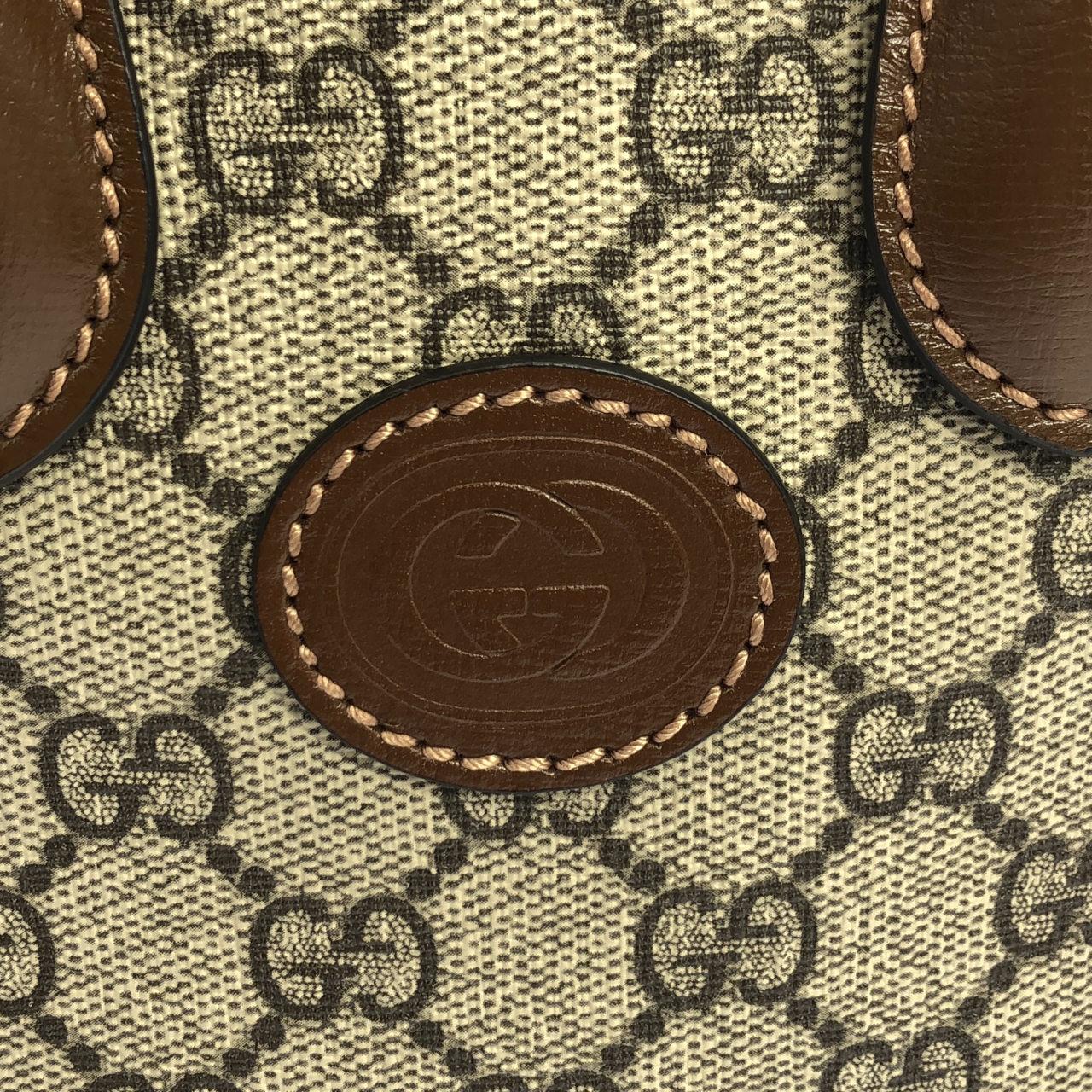 グッチ GGスプリームキャンバス ショルダーバッグ