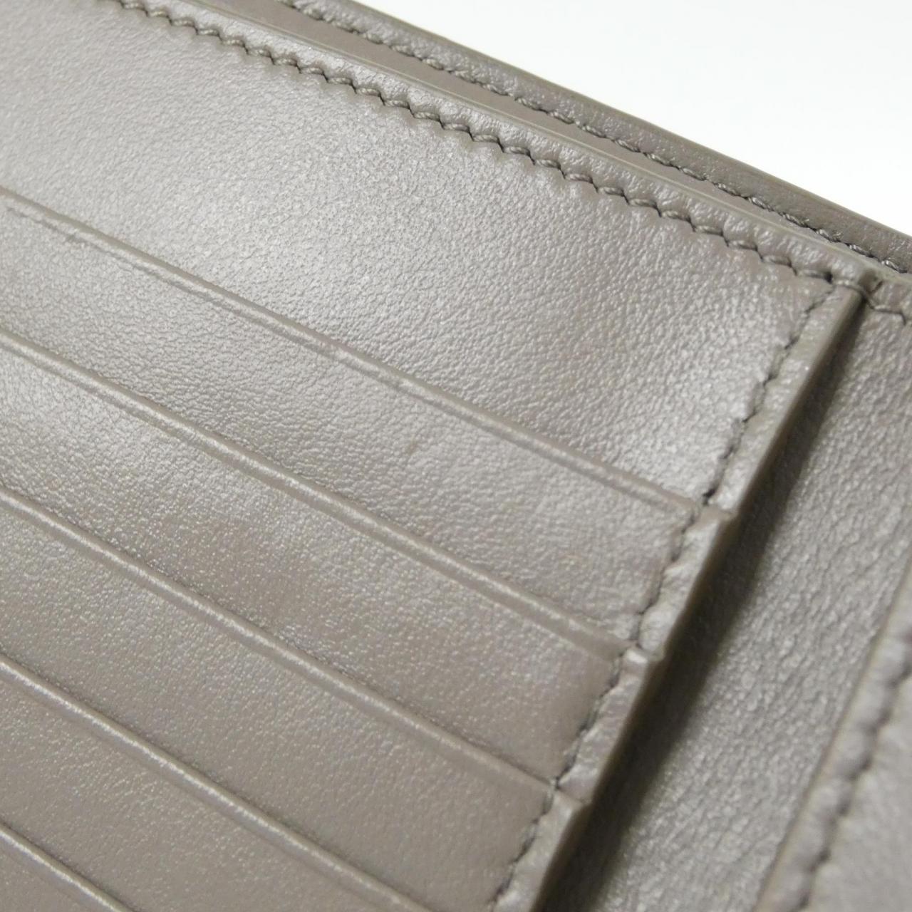 セリーヌ ミディアムストラップウォレット カーフ 財布