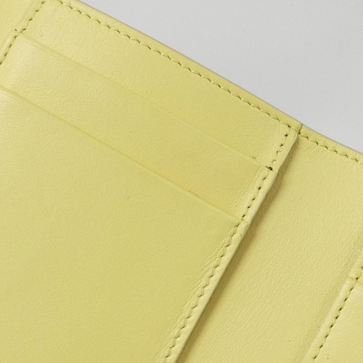 フェンディ FF DIAMOND カーフ財布