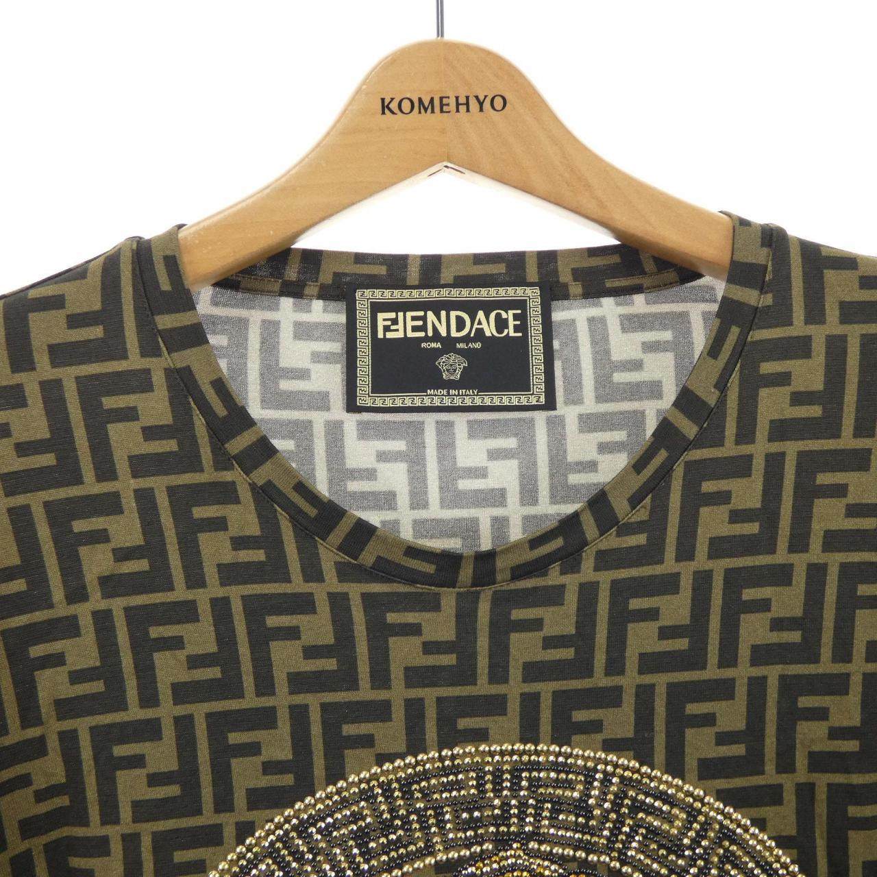 フェンダーチェ コットンTシャツ