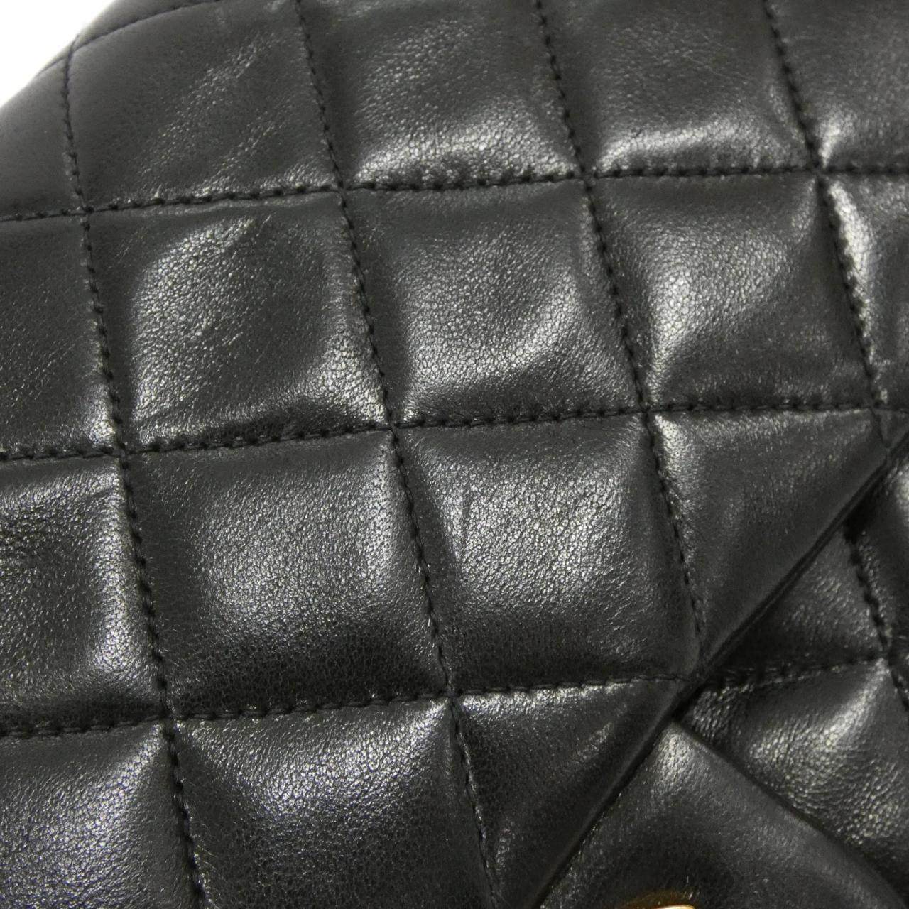 シャネル ラム ショルダーバッグ
