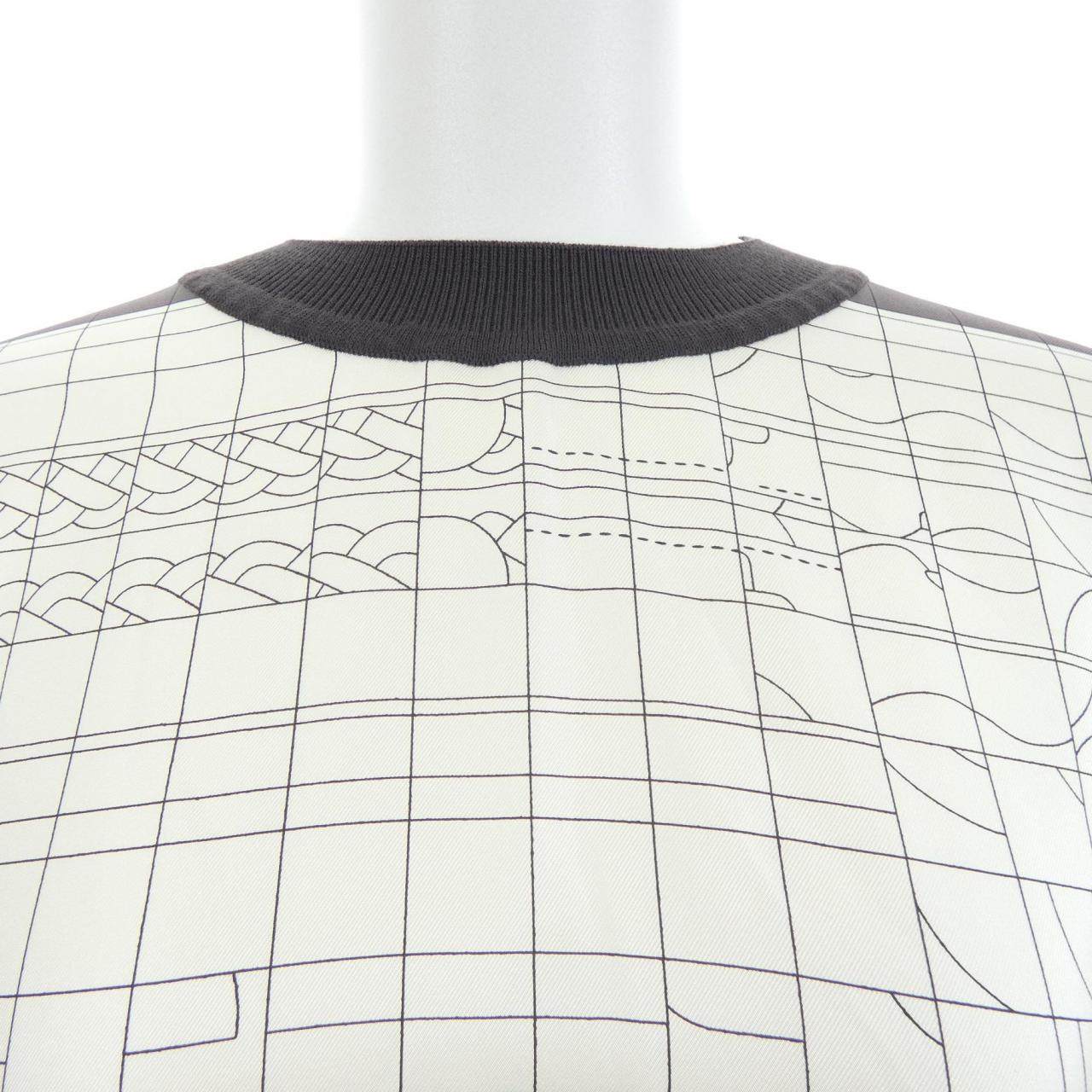 エルメス MAILLE QUADRILL シルクトップス