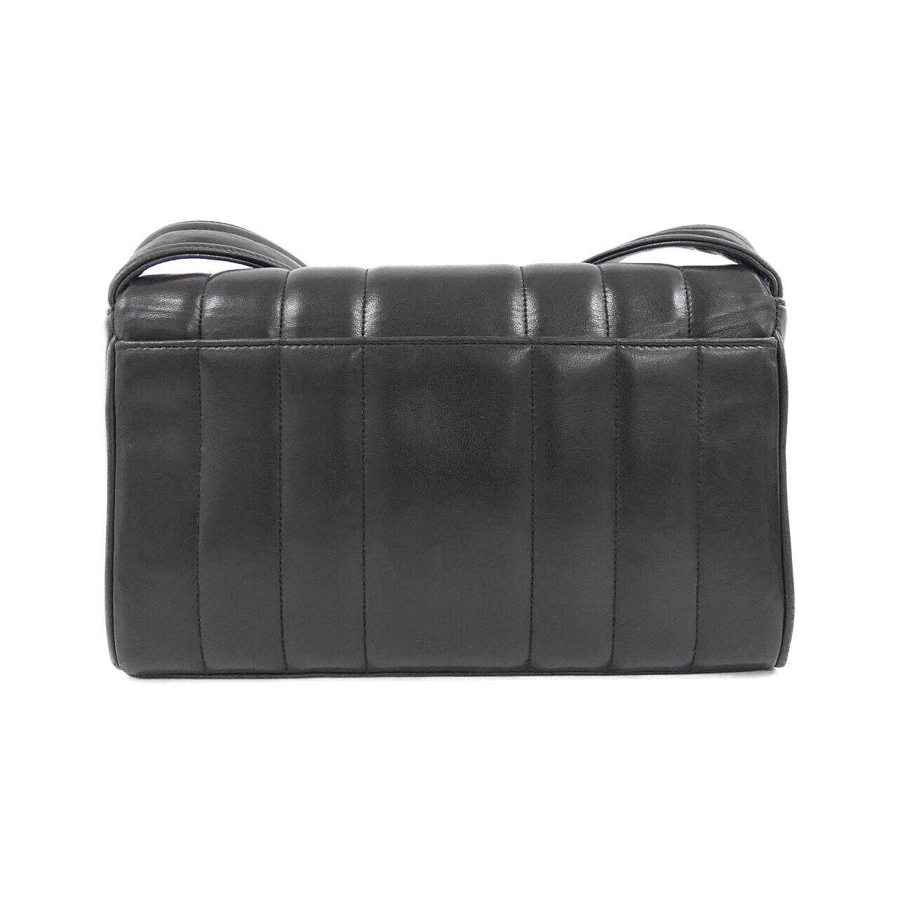 シャネル ラム ショルダーバッグ